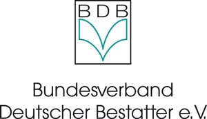 Logo des Bundesverbands Deutscher Bestatter mit stilisierter grüner Feder und schwarzem Text.